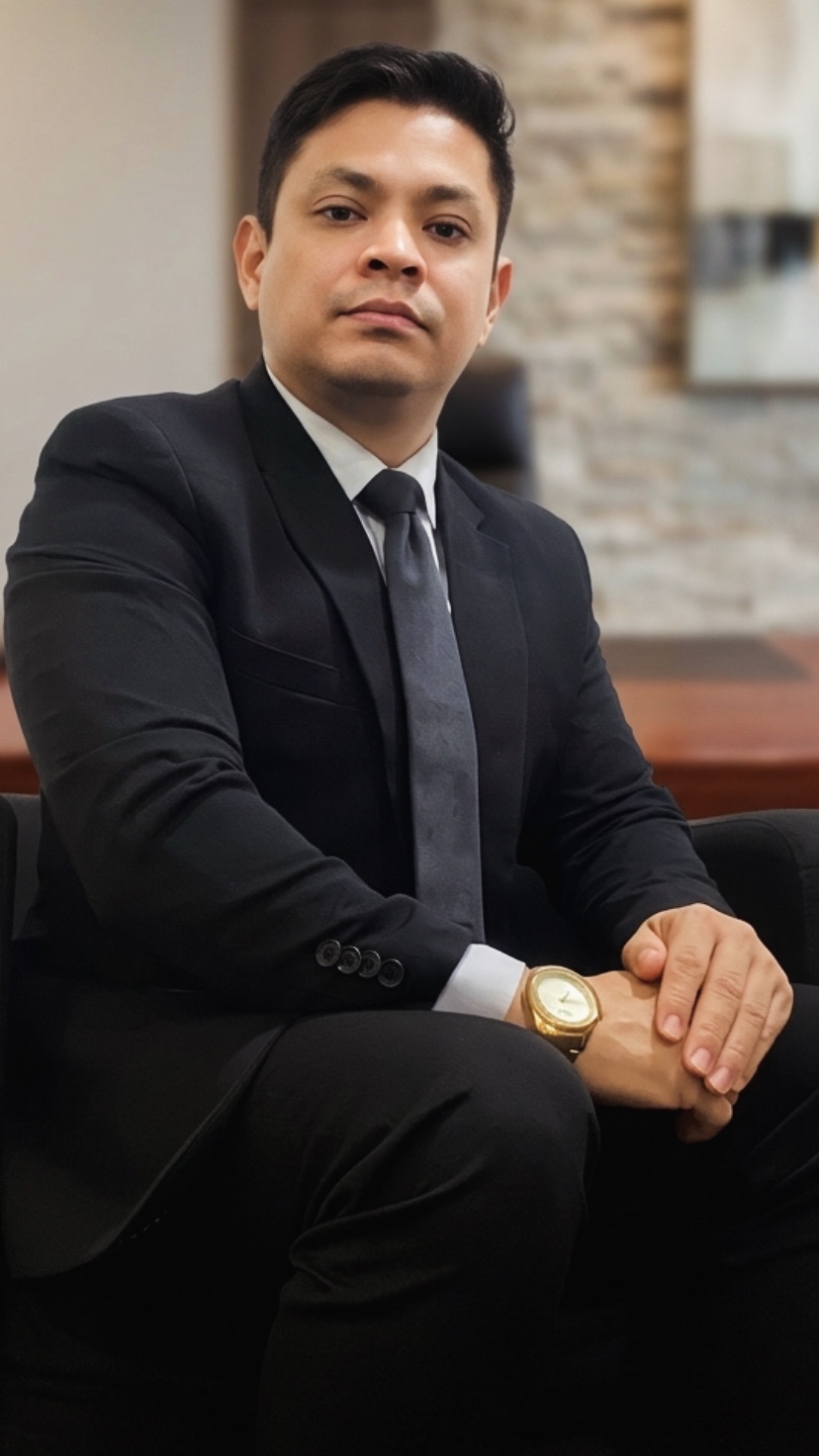 Dr. Alexandre Melo